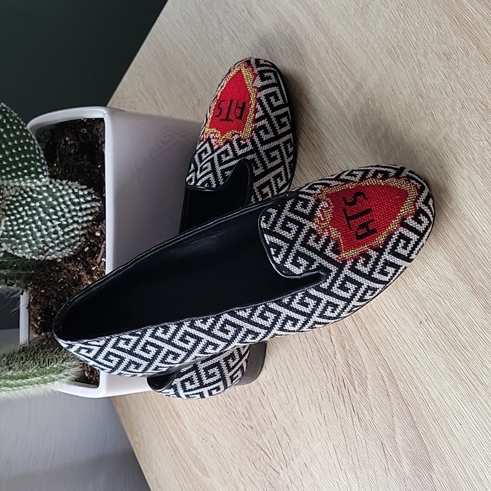 Embroidered Slip on Loafers